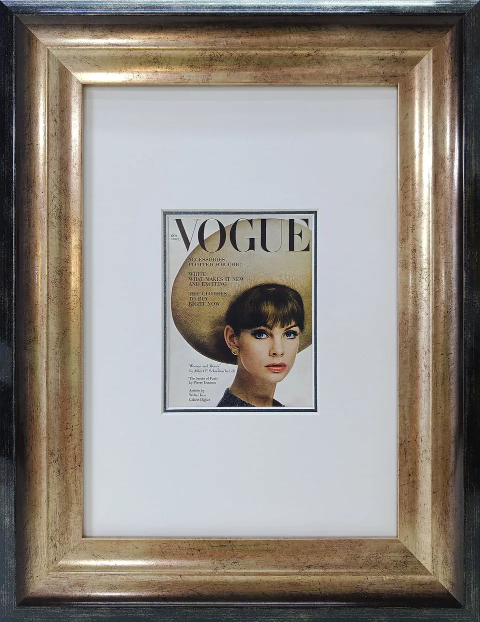Открытка Vogue в раме